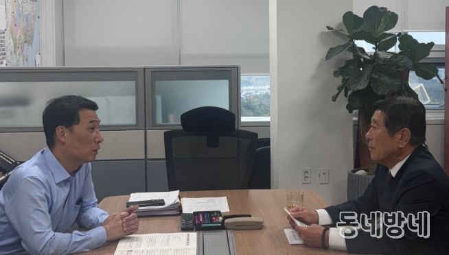 행정안전부 하종목 지방재정국장과 업무협의를 추진하고 있는 조상래 곡성군수