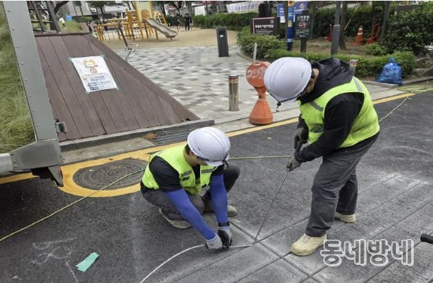 도로열선 설치 작업 모습