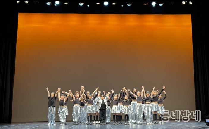 포항문화재단은 지난 22일 포항시청 대잠홀에서 열린 ‘꿈의 무용단 포항’ 창단 공연 '나의 꿈을 찾아서'를 성황리에 마무리했다.