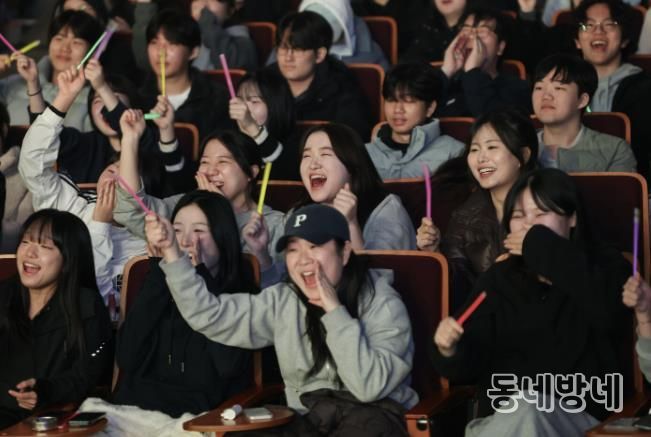 의왕 고3 청소년 힐링콘서트 <#OFF DAY>, 성공적 개최