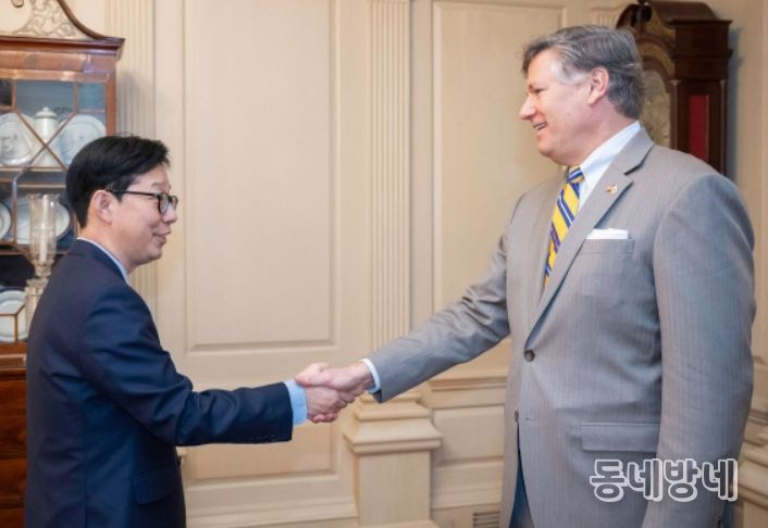 박윤주 외교부 제1차관과 크리스토퍼 랜다우(Christopher Landau) 국무부 부장관
