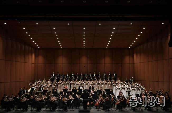 당진문화재단·당진시충남합창단이 함께하는 '2025 송년음악회' 성료
