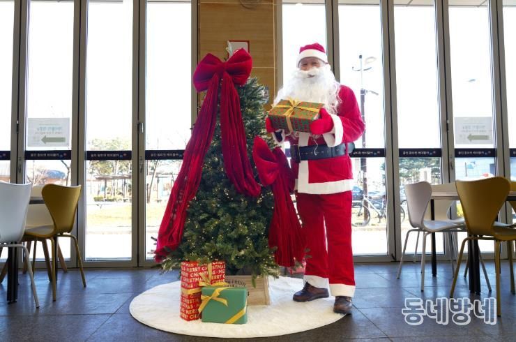 울진군은 12월 24일부터 25일까지 이틀간‘산타 관광택시’를 특별 운행한다.