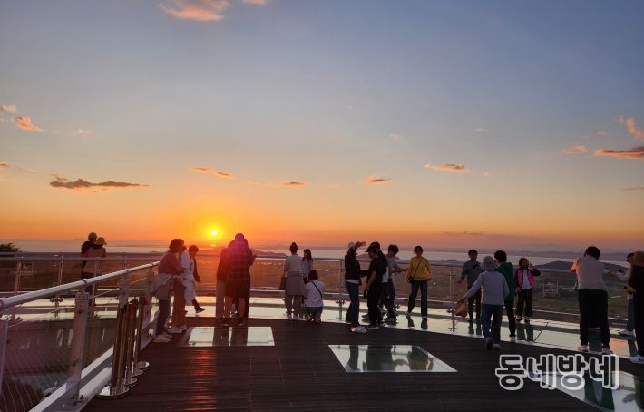 강화군, 설 연휴 힐링 여행지로 교동도 화개정원 주목(전망대 노을)