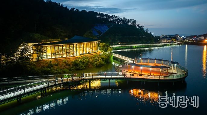 대한민국 책의 도시 전주! 책을 넘어 문화·산업으로!(아중호수도서관)