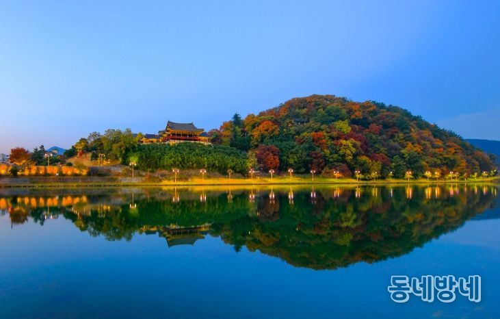 영남루와 밀양강 전경